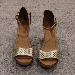 Kenneth Cole Gold Wedge Sandals